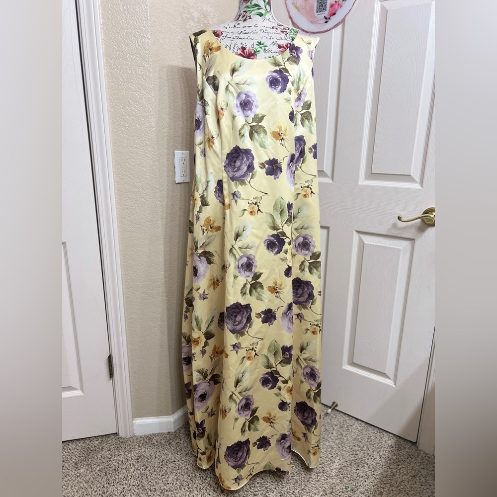 Onyx Nite Floral Sleeveless Dress